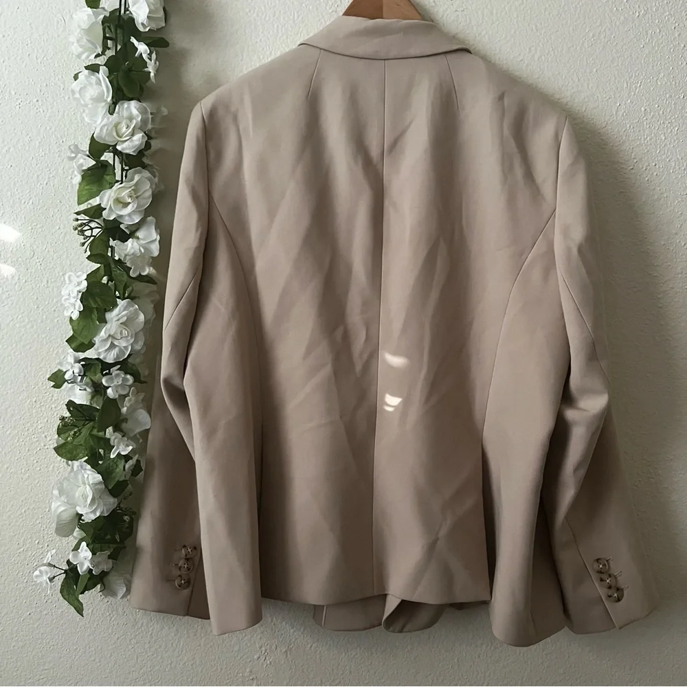 Talbots Talbots - Picture 7 of 13